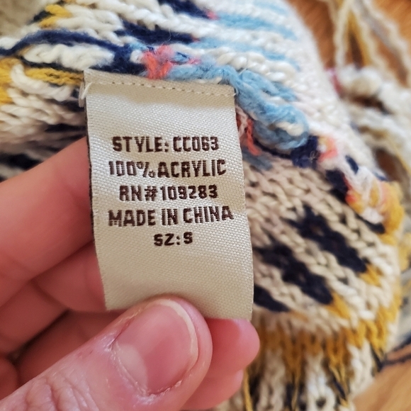 Vintage Havana Knit Hooded Sweater with Fringe - Picture 8 of 9